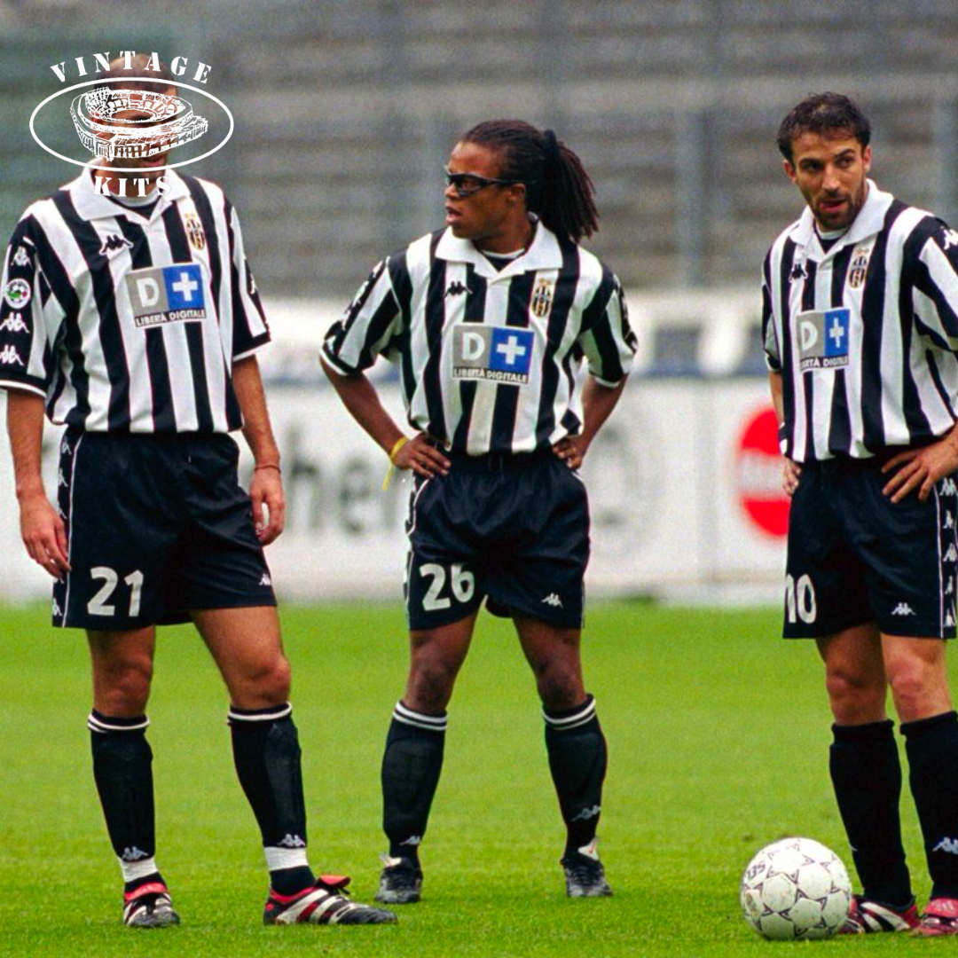 Juventus 99/00 Home Kit