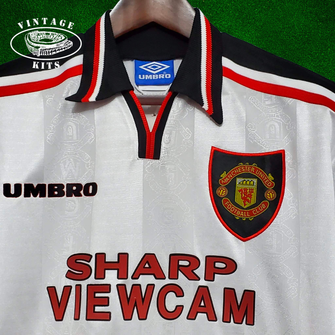 Manchester United 97/98 Away Kit
