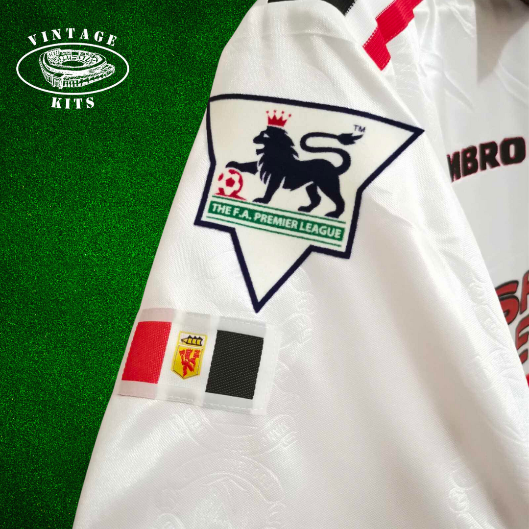 Manchester United 97/98 Away Kit