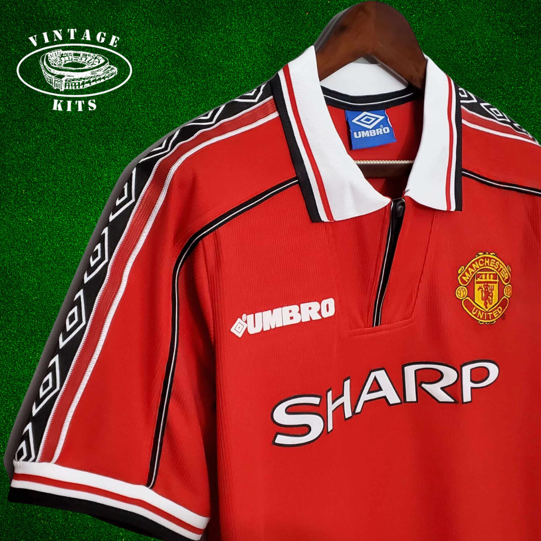 Manchester United 98/99 Home Kit