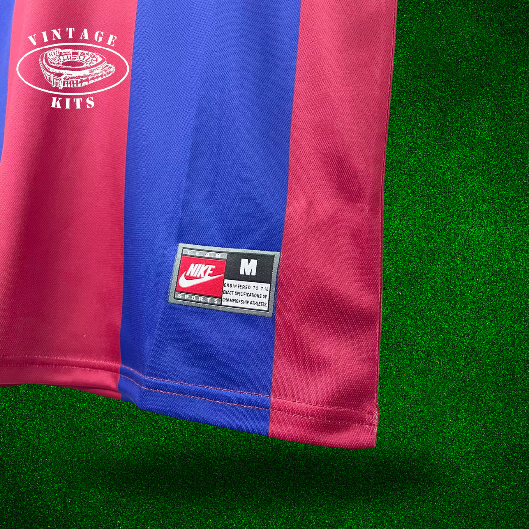 Barcelona 98/99 Home Kit
