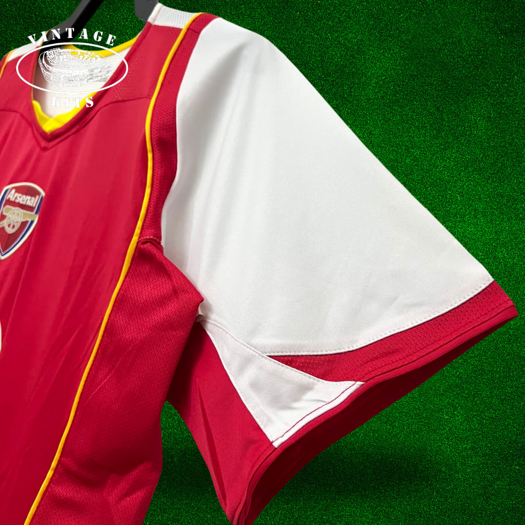 Arsenal 04/05 Home Kit