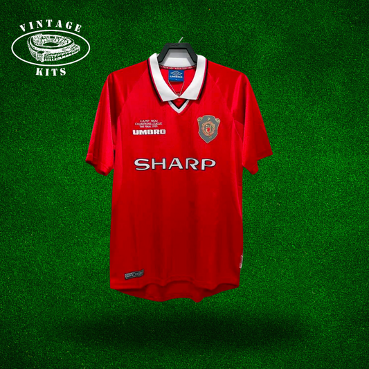 Manchester United 99/00 Home Kit