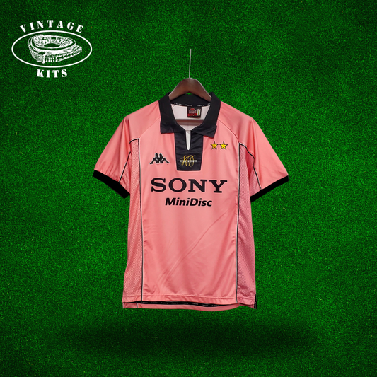 Juventus 97/98 Away Kit