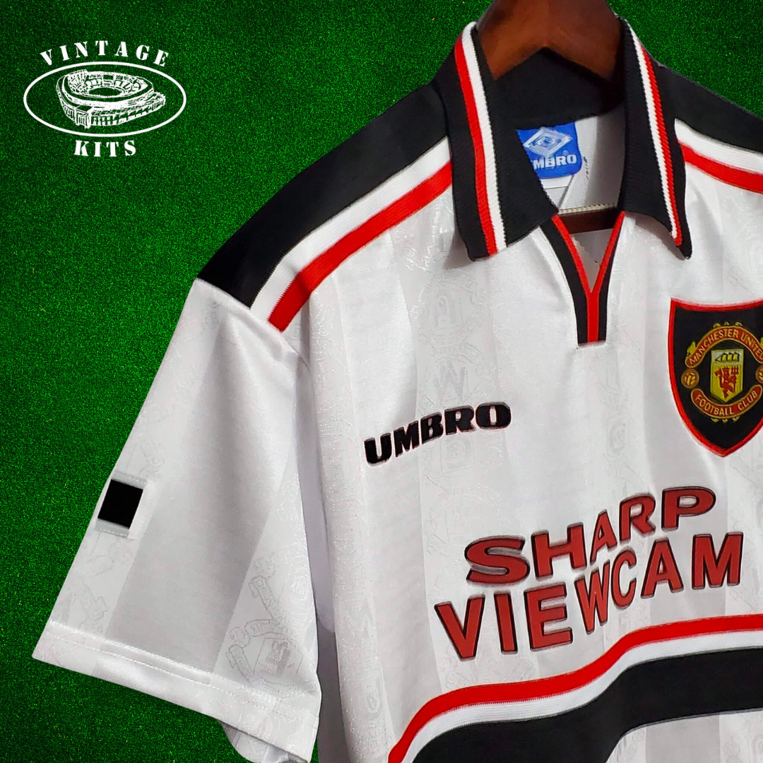 Manchester United 97/98 Away Kit