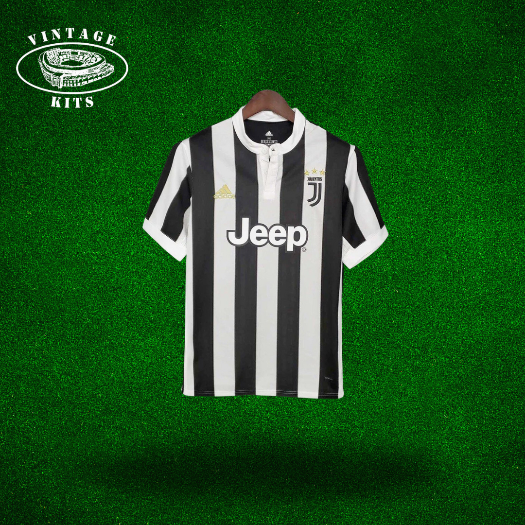 Juventus 17/18 Home Kit