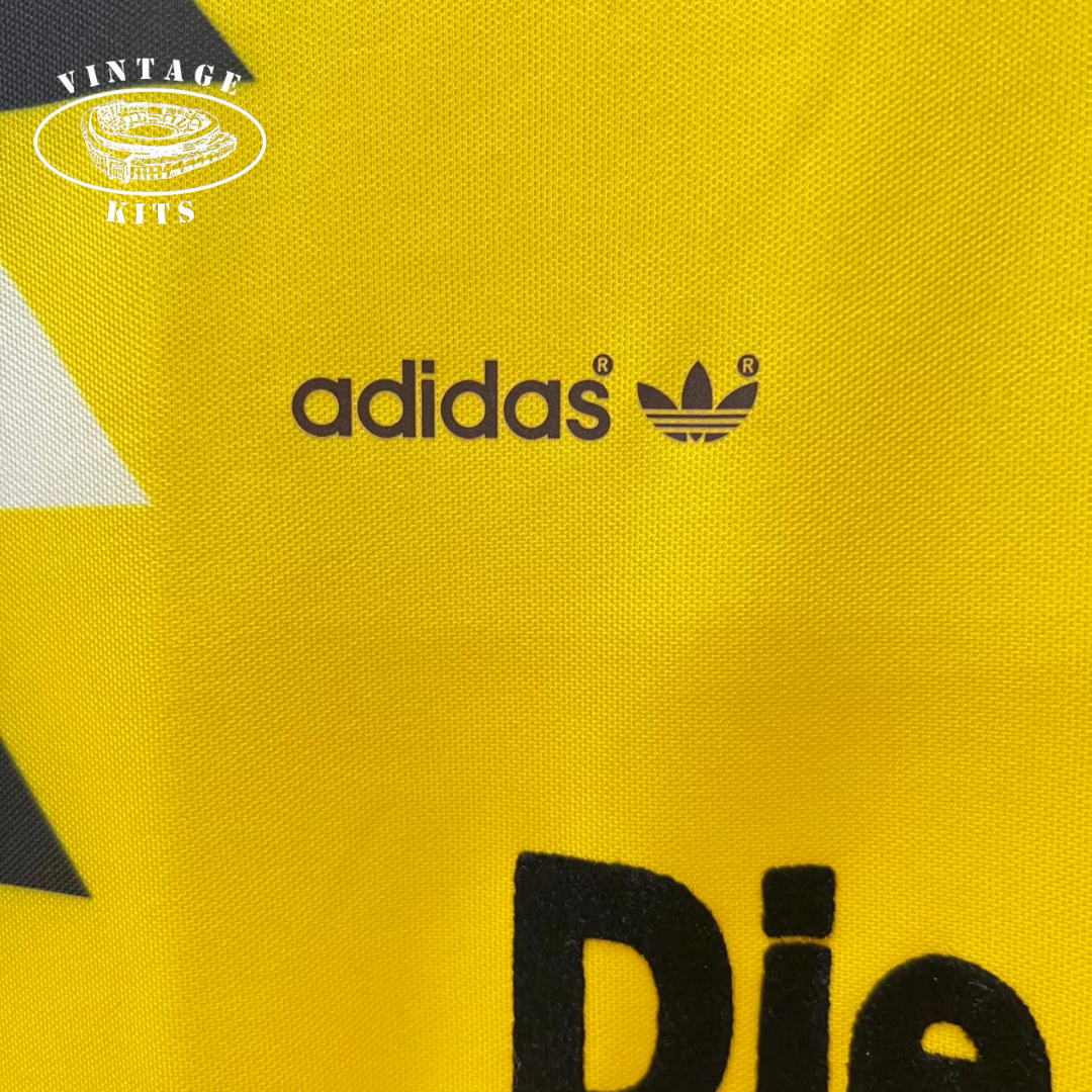 Borussia Dortmund 89/90 Home Kit