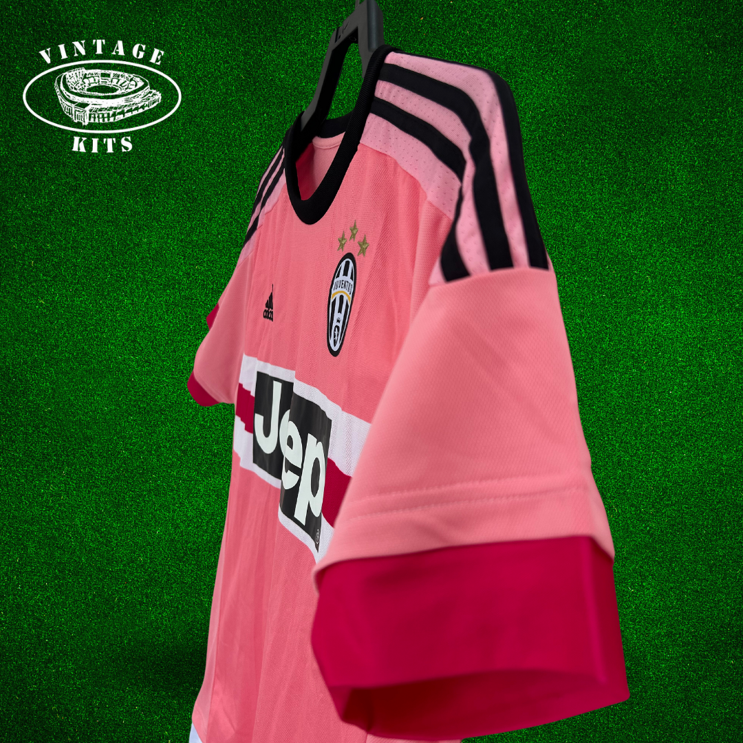 Juventus 15/16 Third Kit