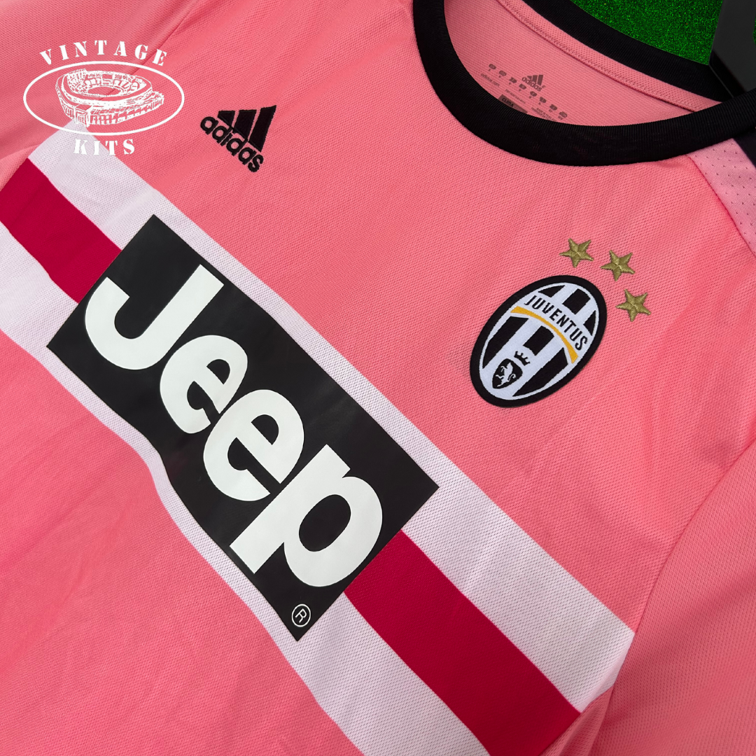 Juventus 15/16 Third Kit