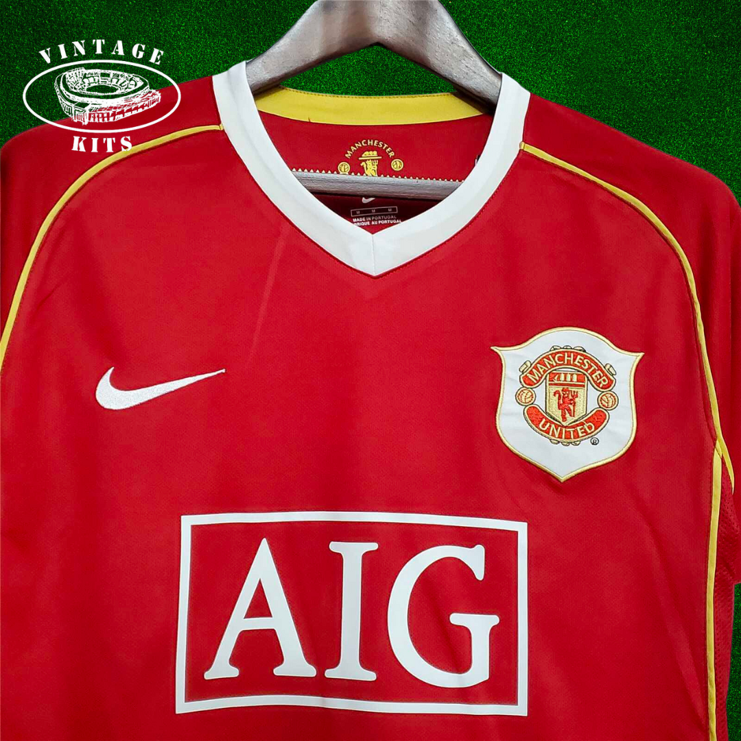 Manchester United 06/07 Home Kit