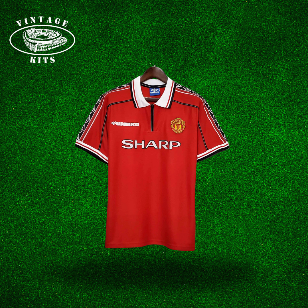 Manchester United 98/99 Home Kit