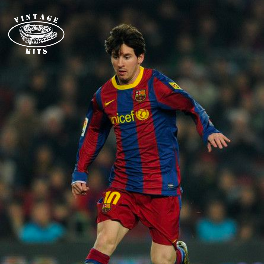 Barcelona 10/11 Home Kit (Long Sleeve)