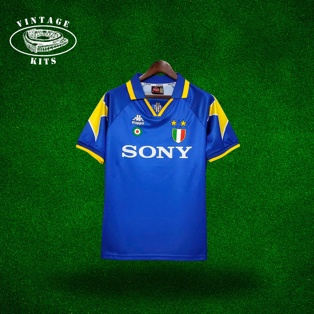 Juventus 96/97 Away Kit